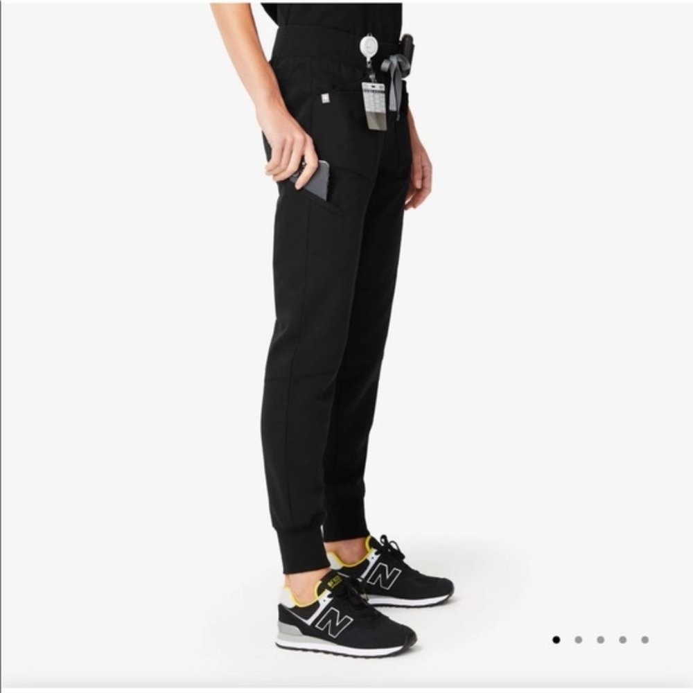 Figs Maua Jogger- Black M